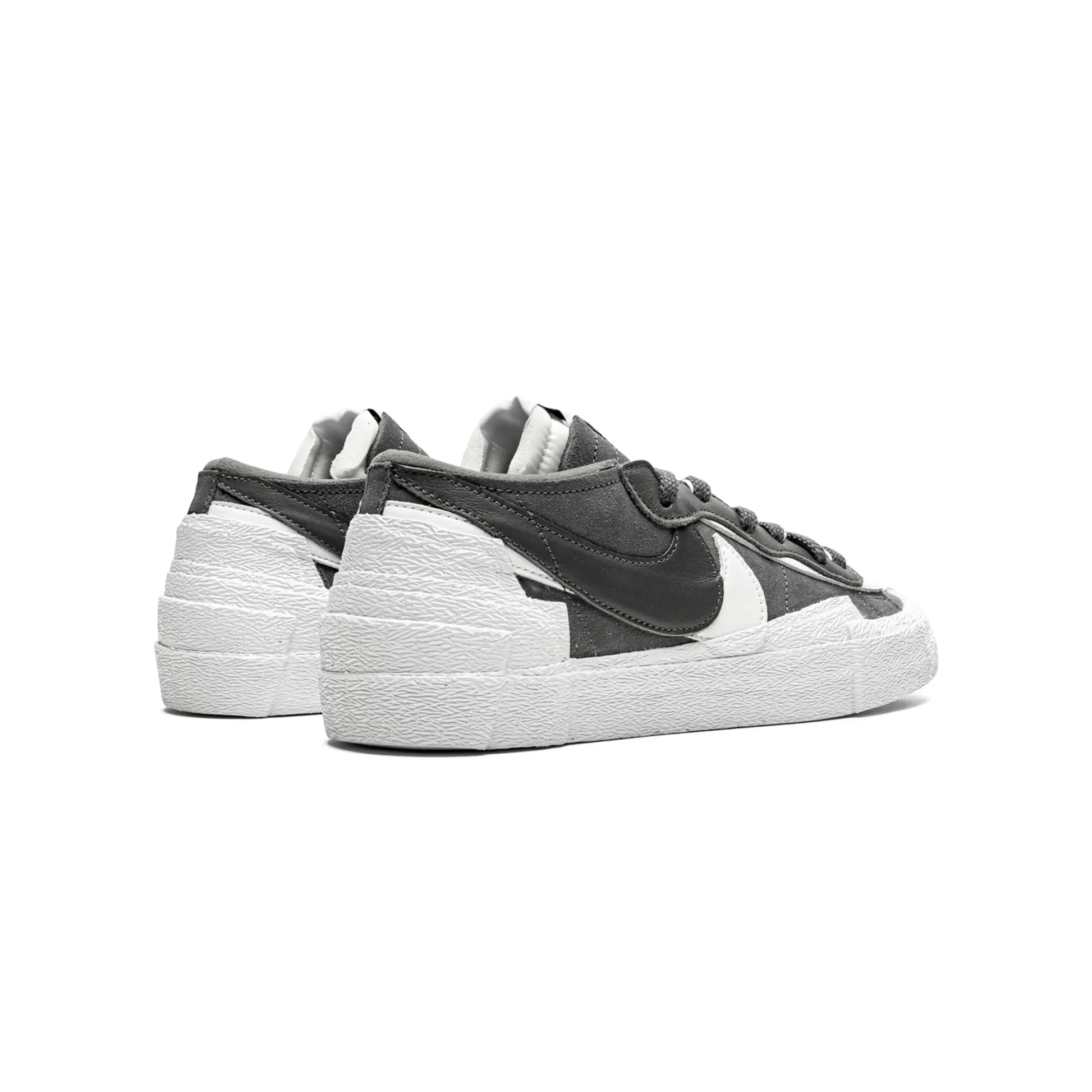 Nike Blazer Low sacai Iron Grey