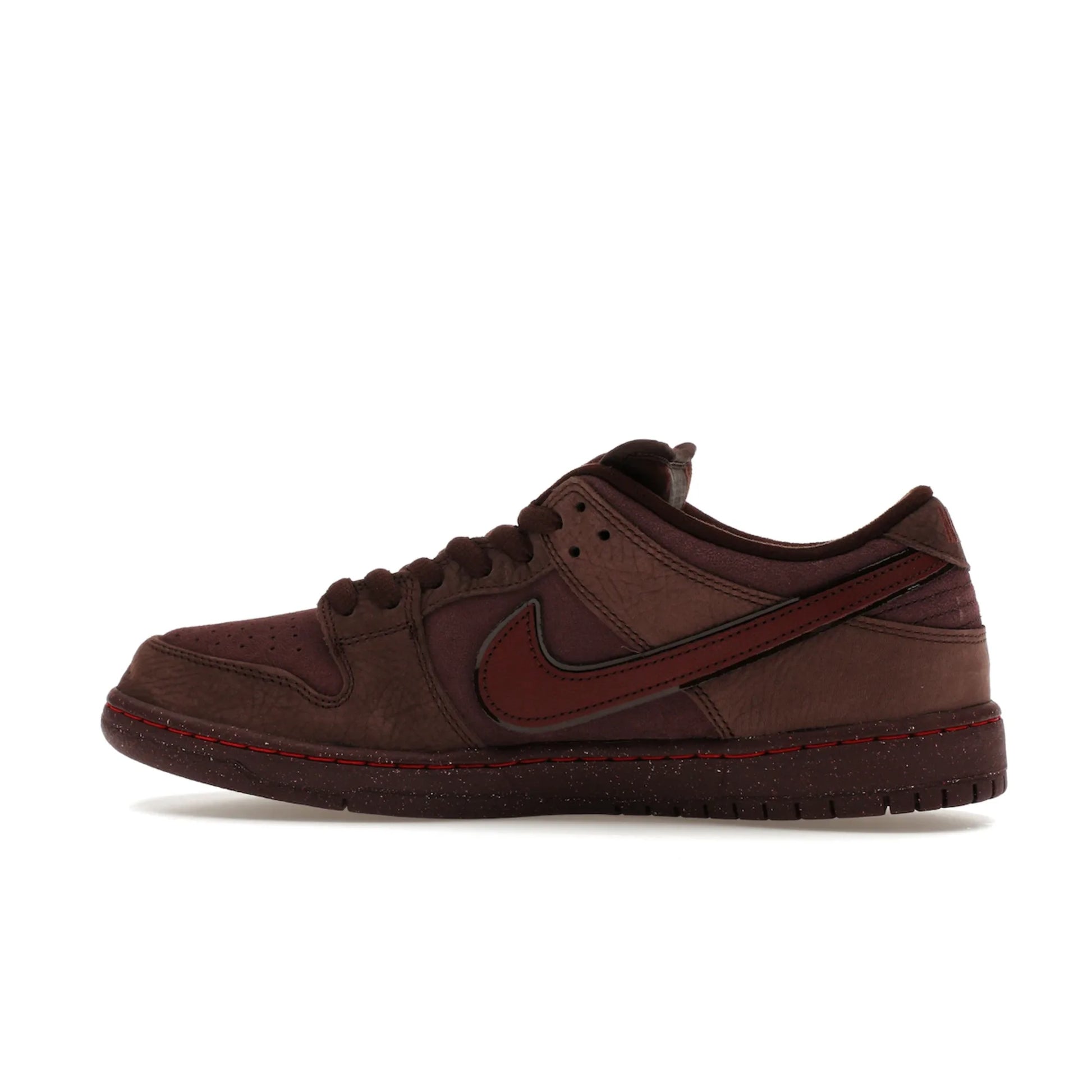 Nike SB Dunk Low City Of Love Burgundy Crush