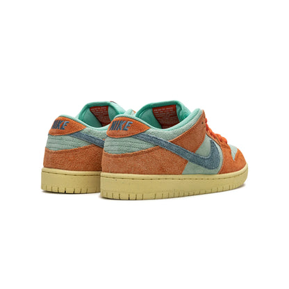 Nike SB Dunk Low Orange Emerald Rise