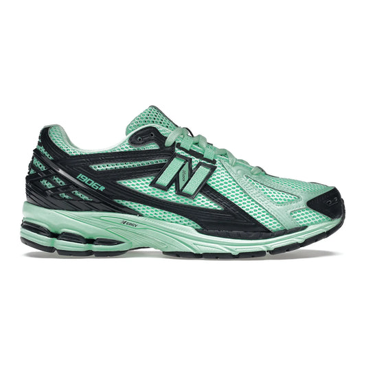 New Balance 1906R size? Exclusive Green Black