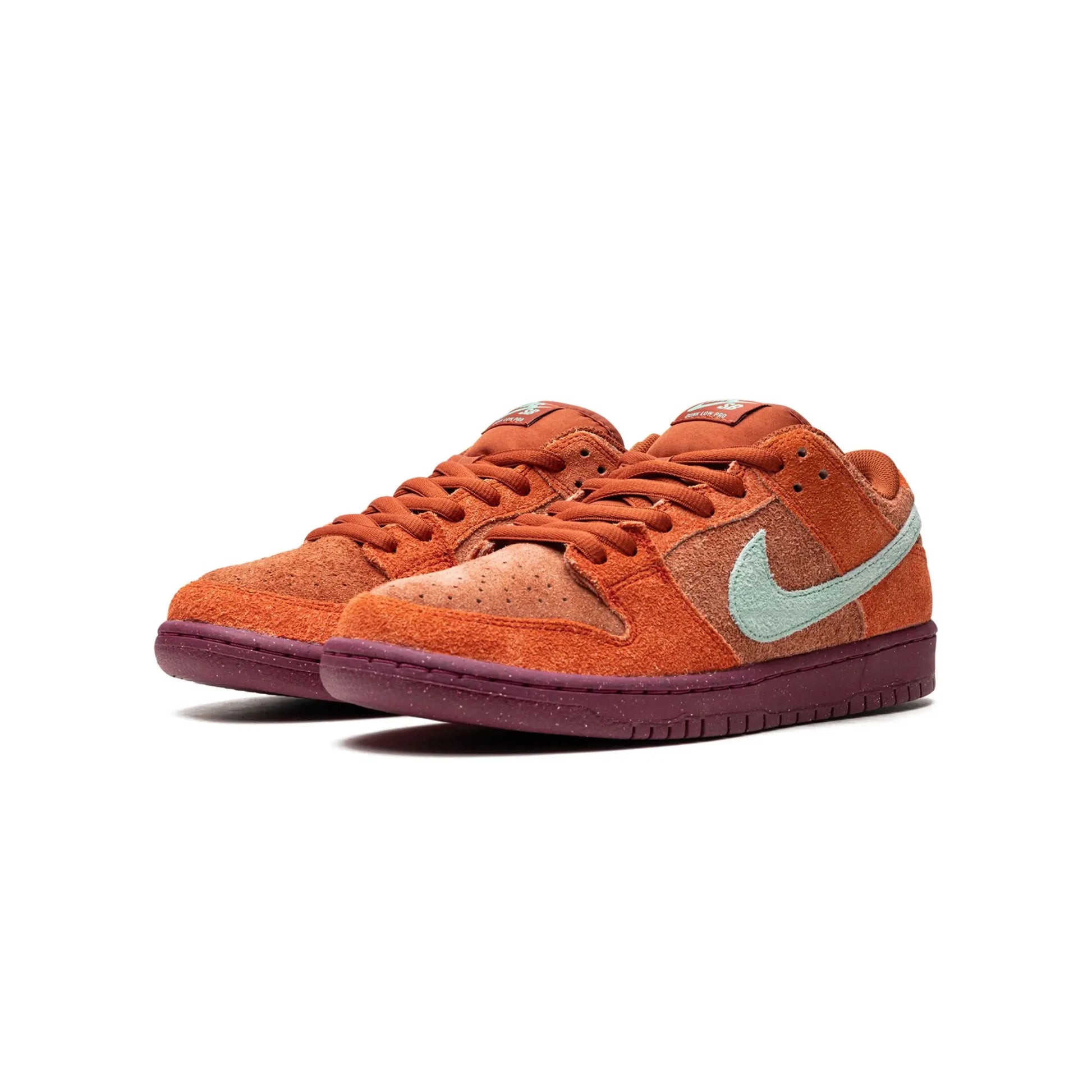 Nike SB Dunk Low Mystic Red Rosewood