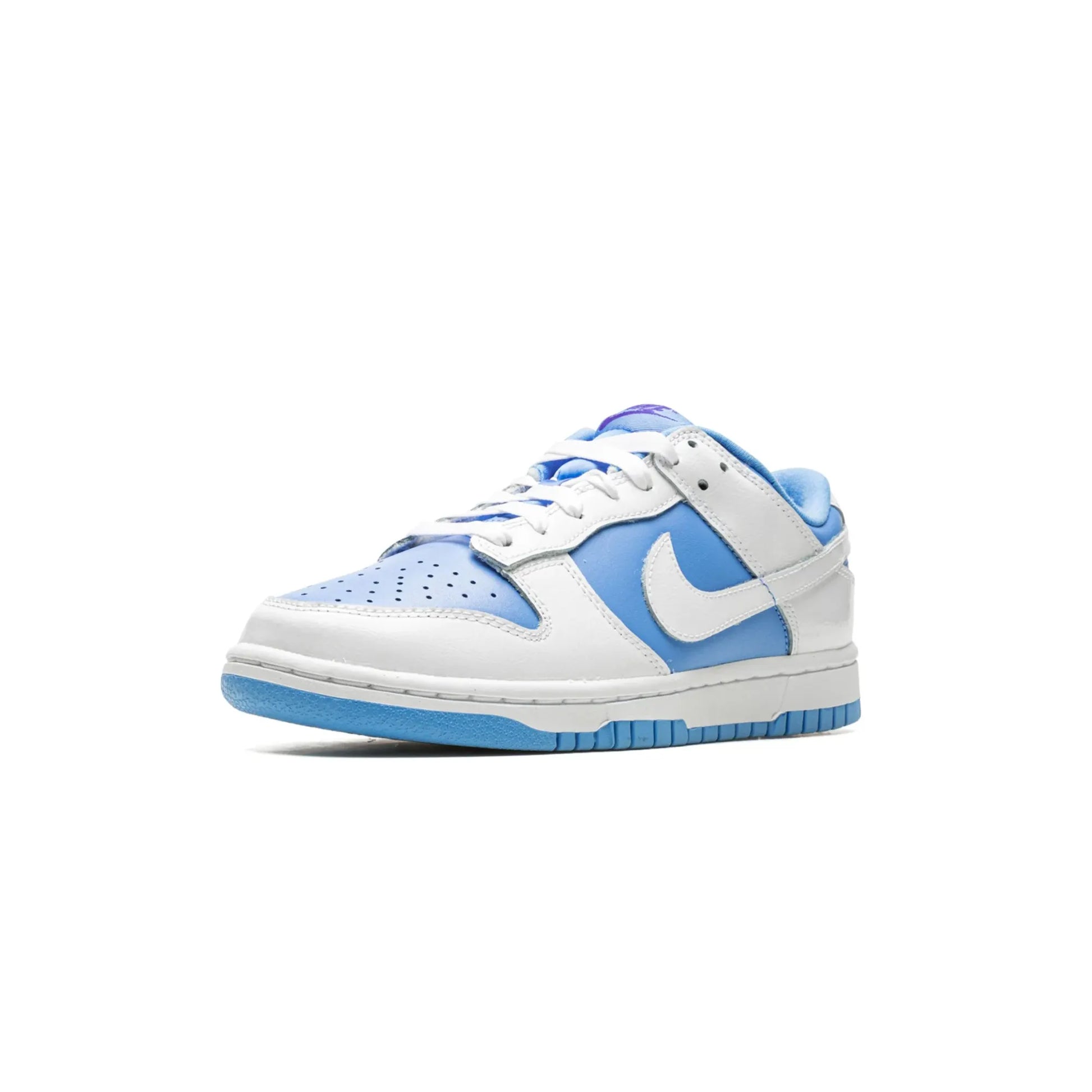 Nike Dunk Low Reverse UNC (Women's)