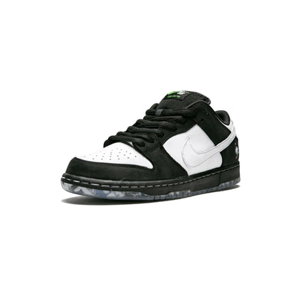 Nike SB Dunk Low Staple Panda Pigeon