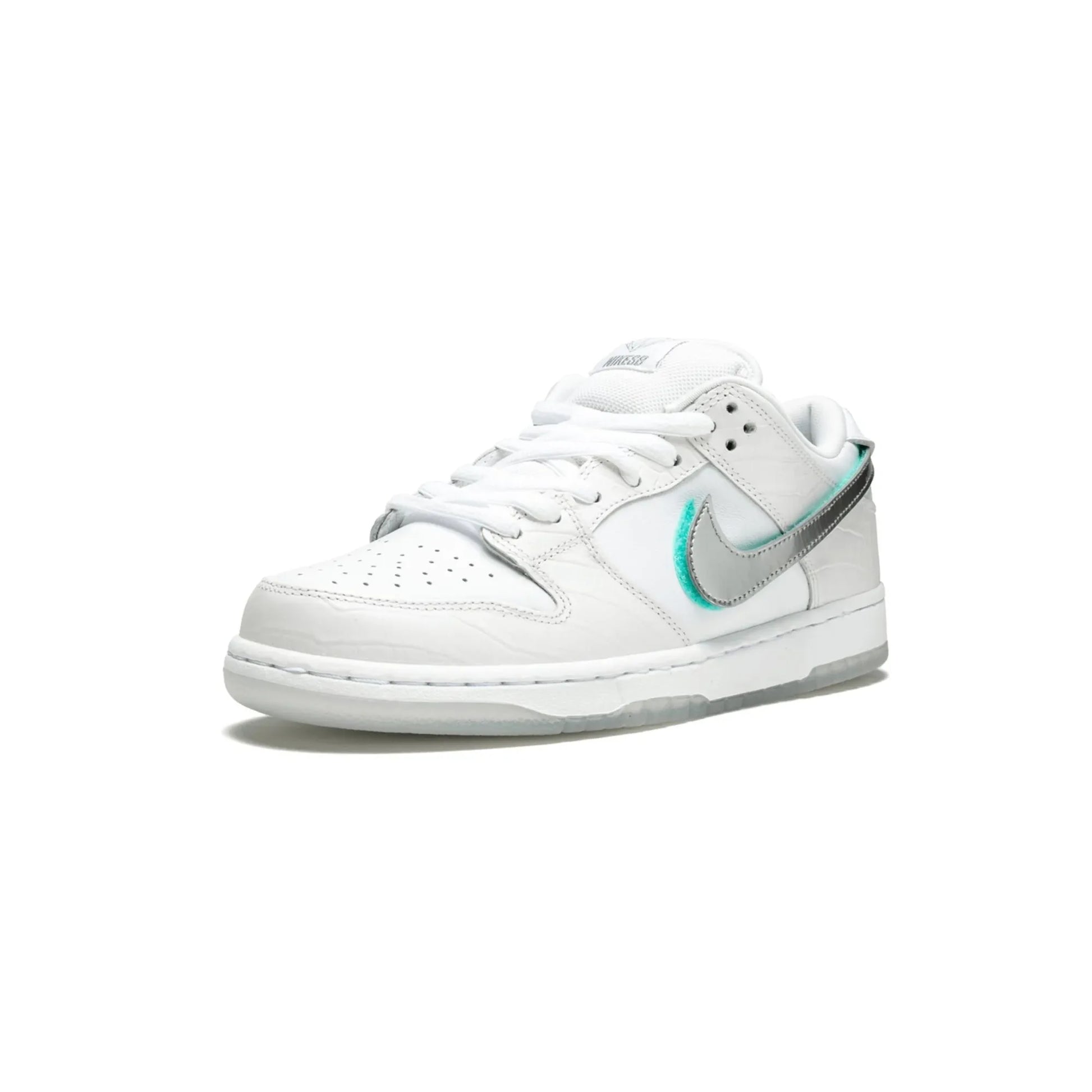 Nike SB Dunk Low Diamond Supply Co. White Diamond