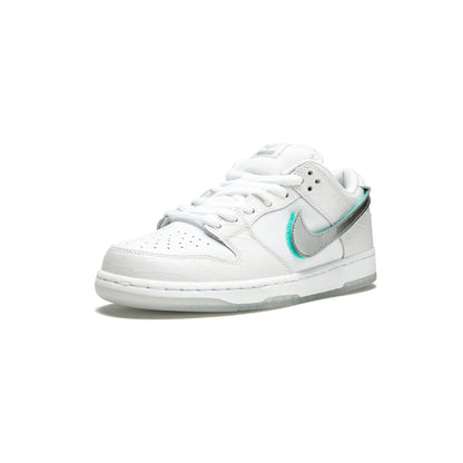 Nike SB Dunk Low Diamond Supply Co. White Diamond