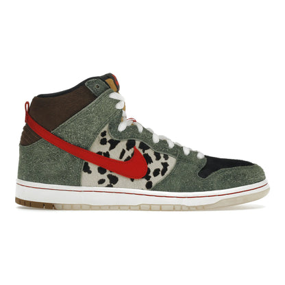 Nike SB Dunk High Dog Walker