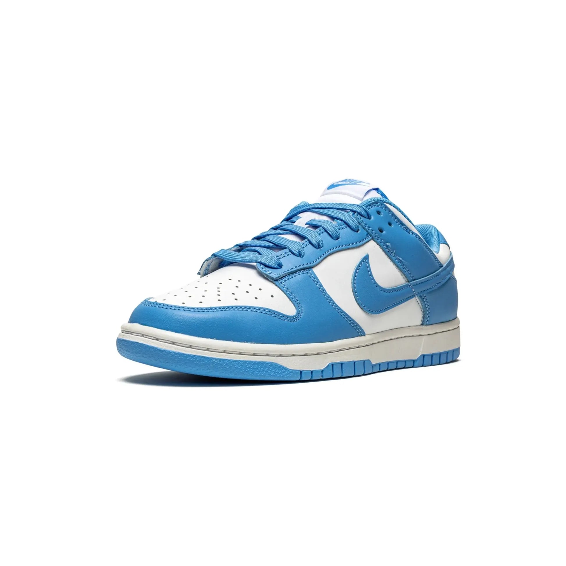 Nike Dunk Low UNC (2021)