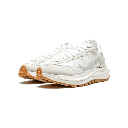 Nike Vaporwaffle sacai Sail Gum